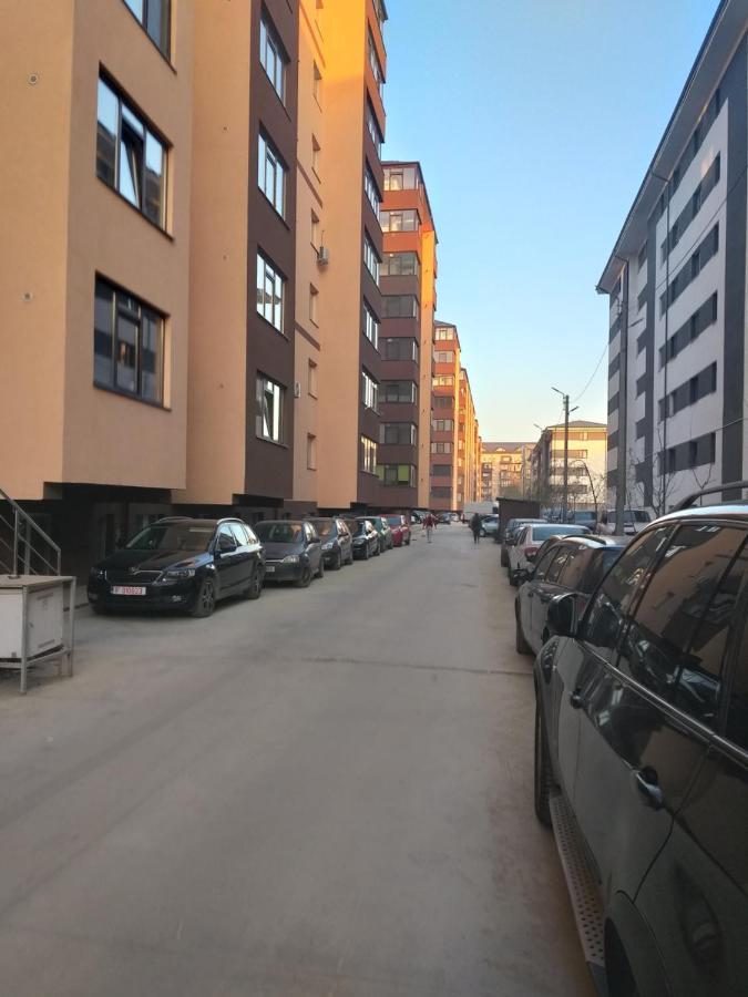 Luxury Daniel Apartament Residence Militari Roşu Exterior foto